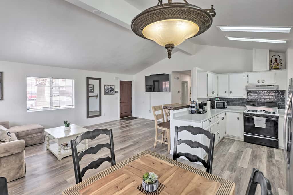 5 Mi to the River! Bullhead City Home w/ Pool