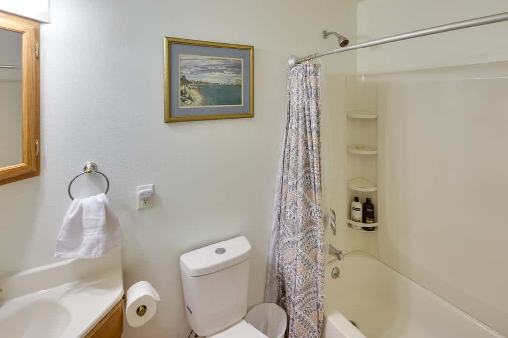 Dog-Friendly Bullhead City Home - Walk to River!
