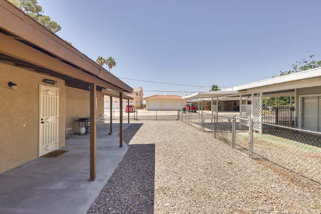 Dog-Friendly Bullhead City Home - Walk to River!