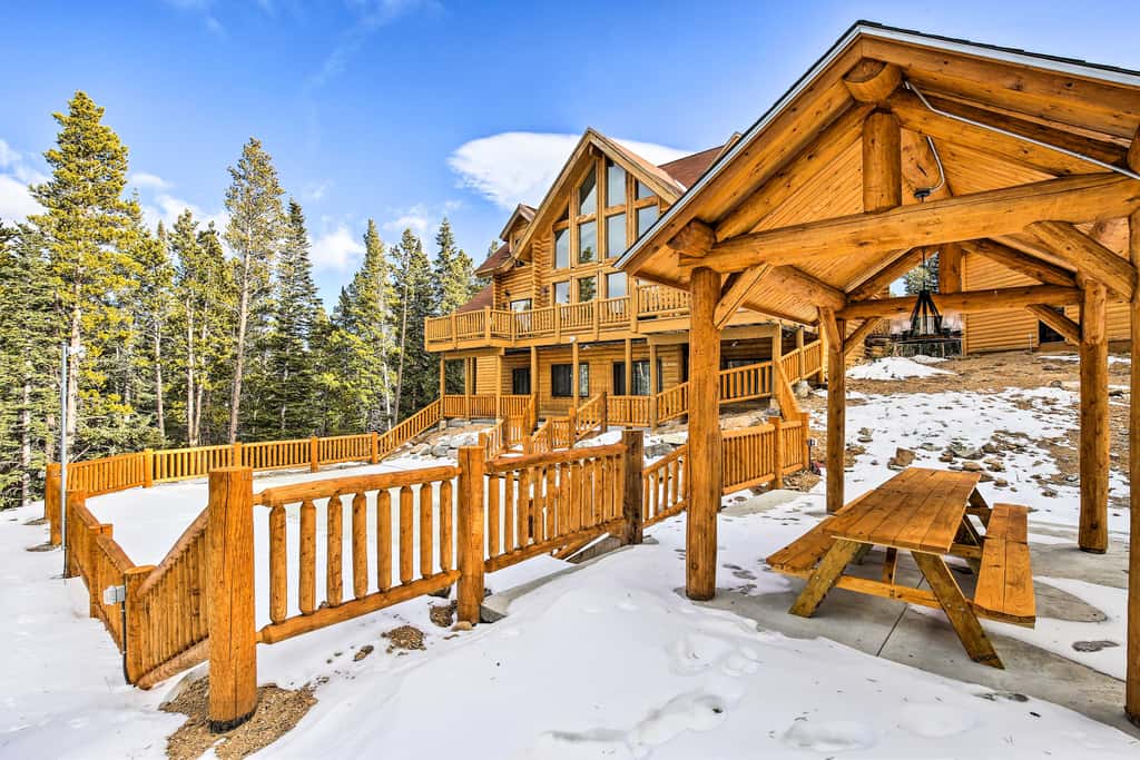Expansive Alma Cabin w/ Hot Tub & Mountain Views!