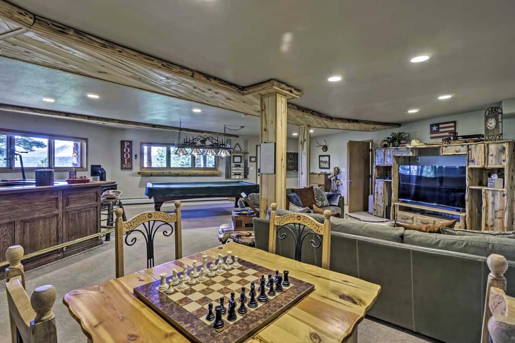 Spacious Fairplay Retreat w/ Hot Tub & Fire Pit!