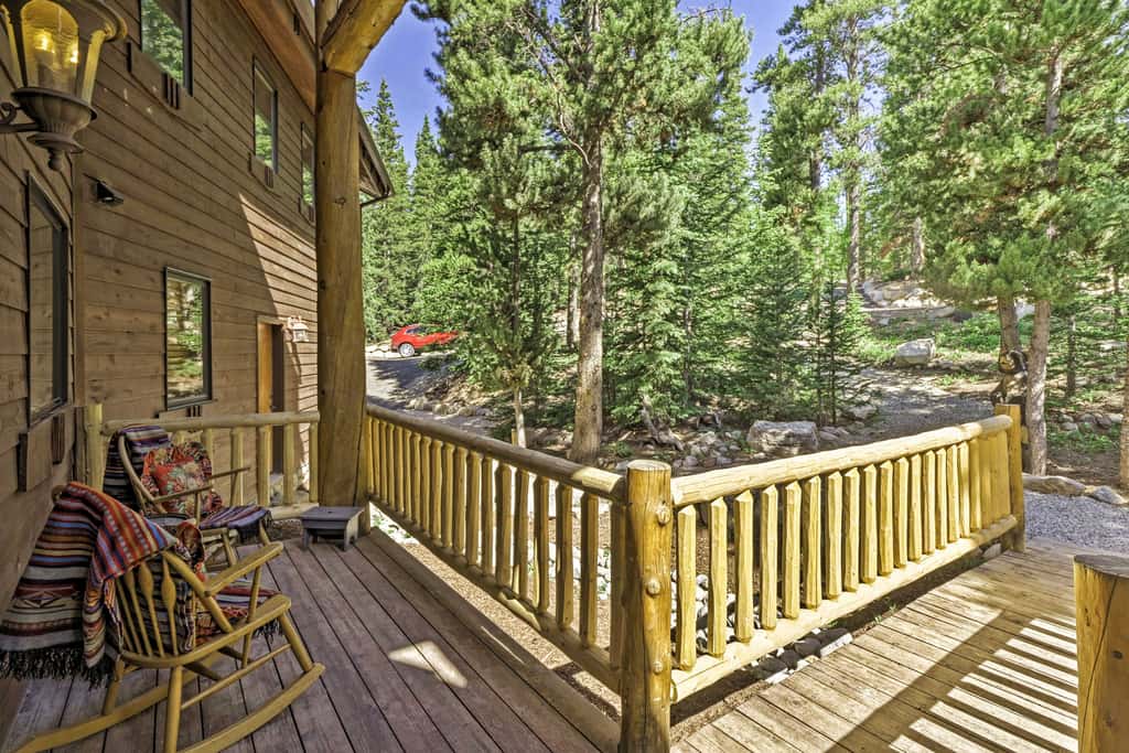 Spacious Fairplay Retreat w/ Hot Tub & Fire Pit!