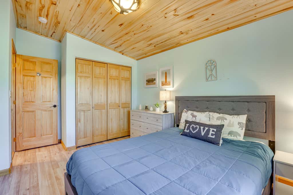 2023010592 Fairplay Home w/ Hot Tub & Fireplace!