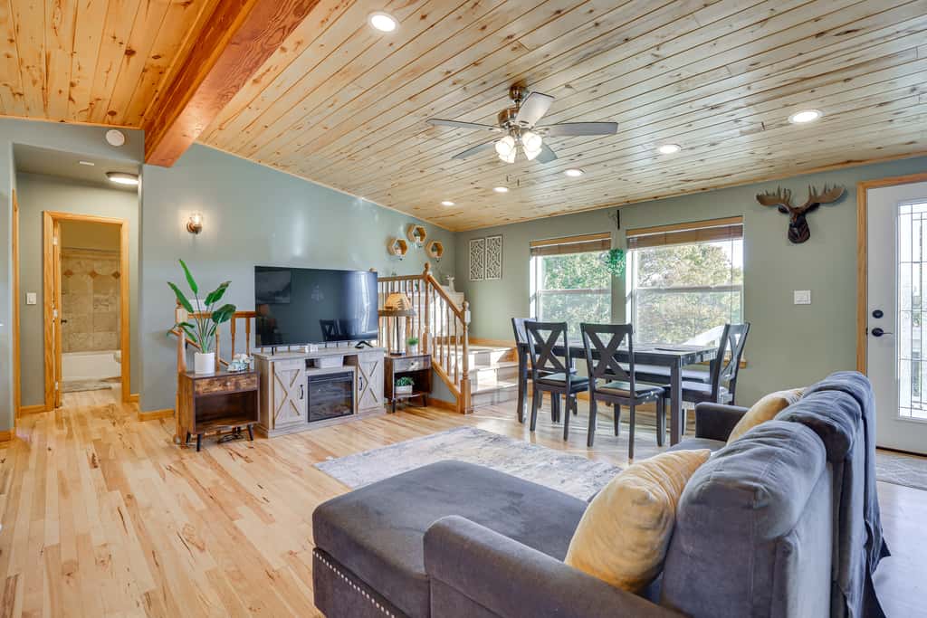 2023010592 Fairplay Home w/ Hot Tub & Fireplace!
