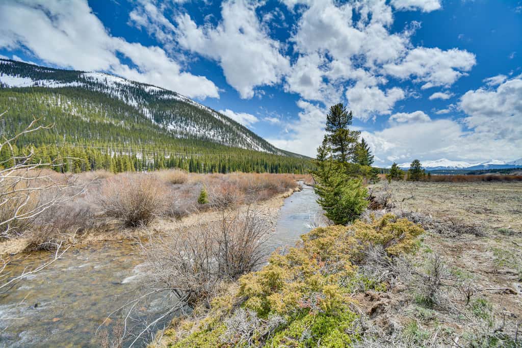 4 Mi to Dtwn: Leadville Retreat w/ Hot Tub!