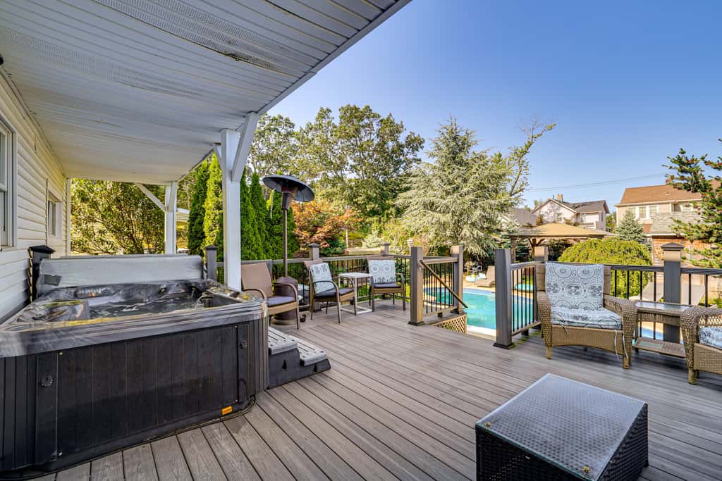 Near Yale & Winter Fun: New Haven Home w/ Hot Tub!