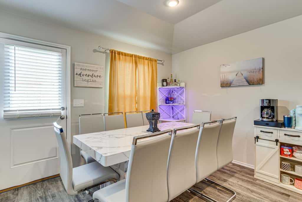 Families w/ Pets Welcome! Home 22 Mi to Dtwn OKC