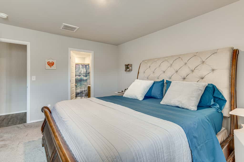 Families w/ Pets Welcome! Home 22 Mi to Dtwn OKC