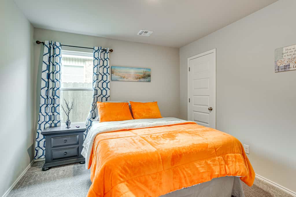 Families w/ Pets Welcome! Home 22 Mi to Dtwn OKC