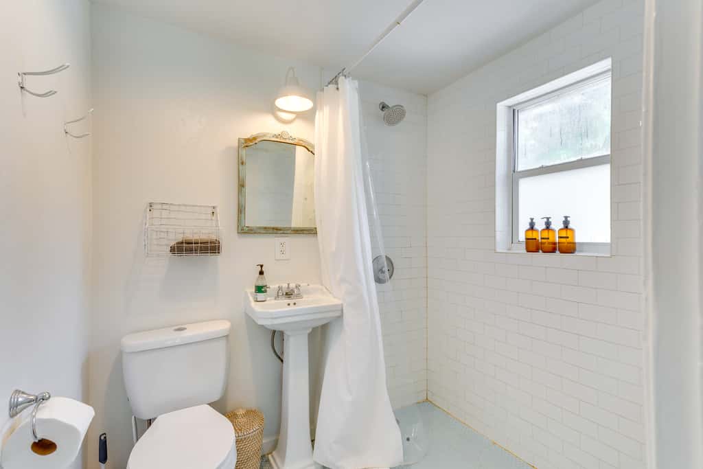 Cozy Studio in Heart of OKC Plaza District!