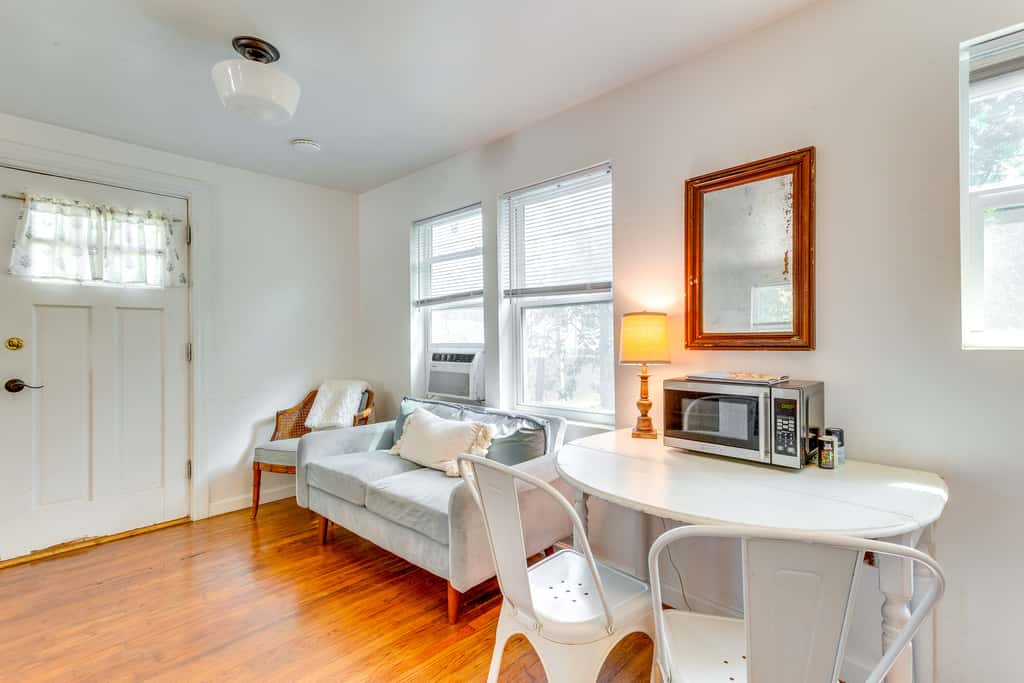 Cozy Studio in Heart of OKC Plaza District!