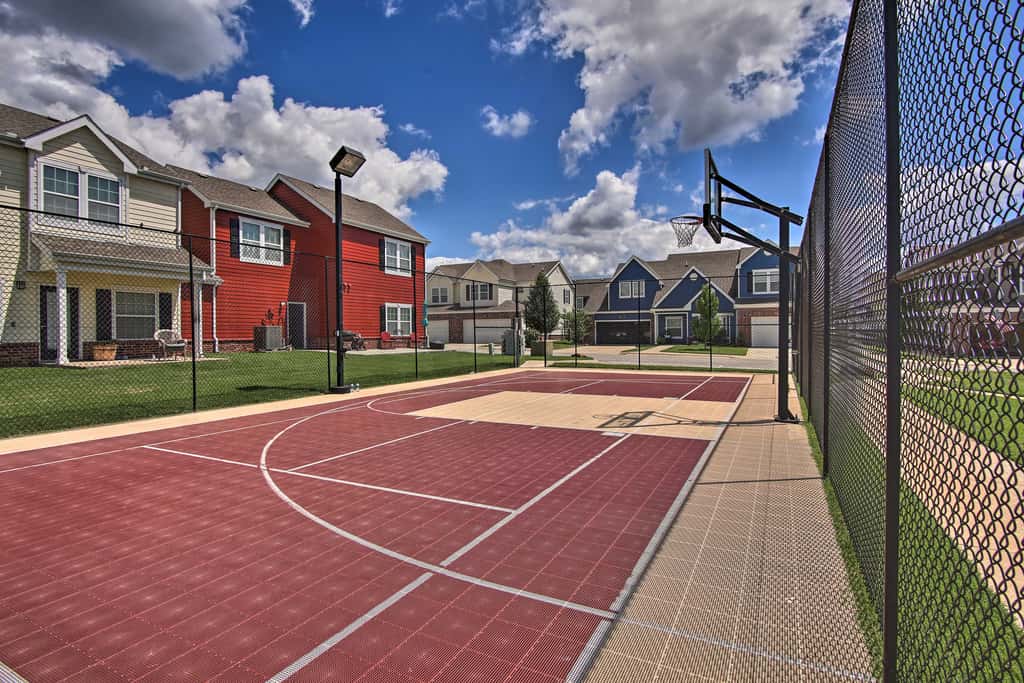 Walk to Lake + Pool Access! Family Gem in Afton