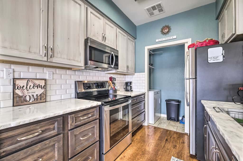 Walk to Lake + Pool Access! Family Gem in Afton