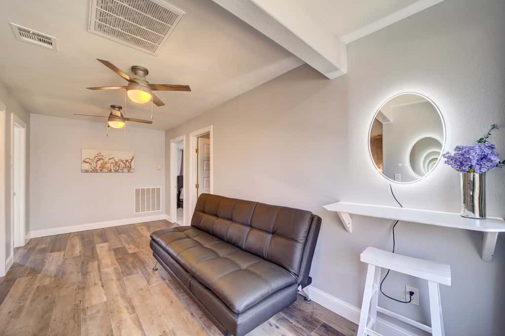 Game Room + Large Backyard: Afton Home!