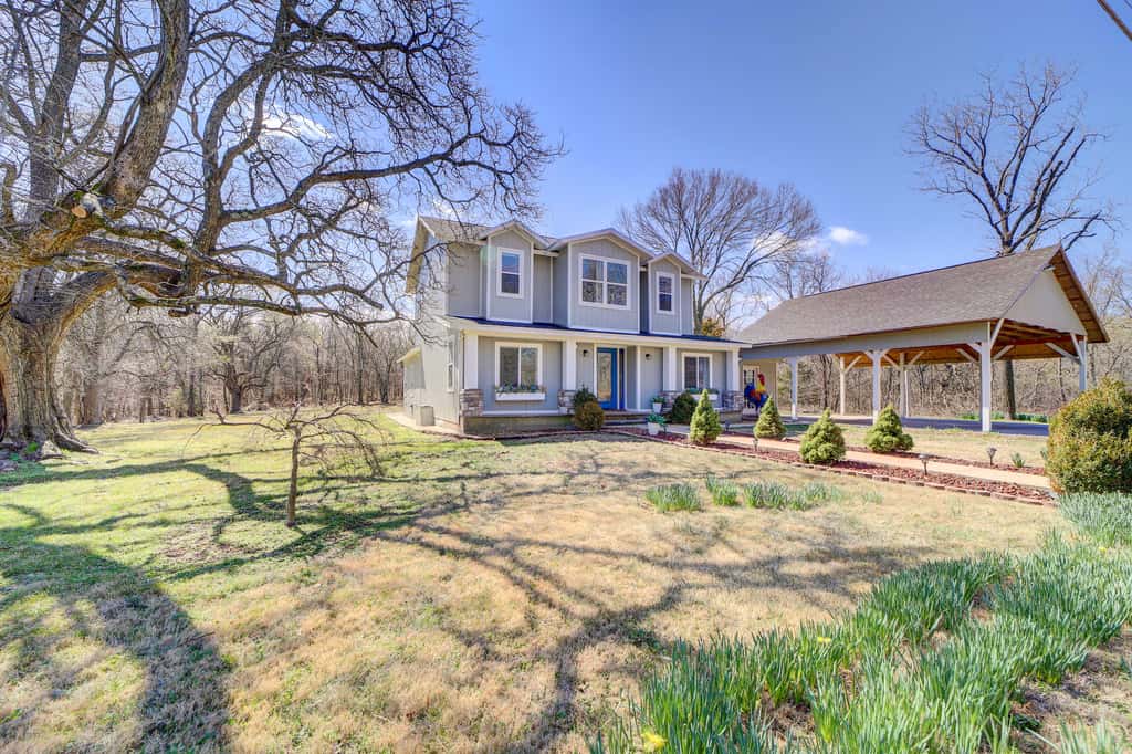 Game Room + Large Backyard: Afton Home!