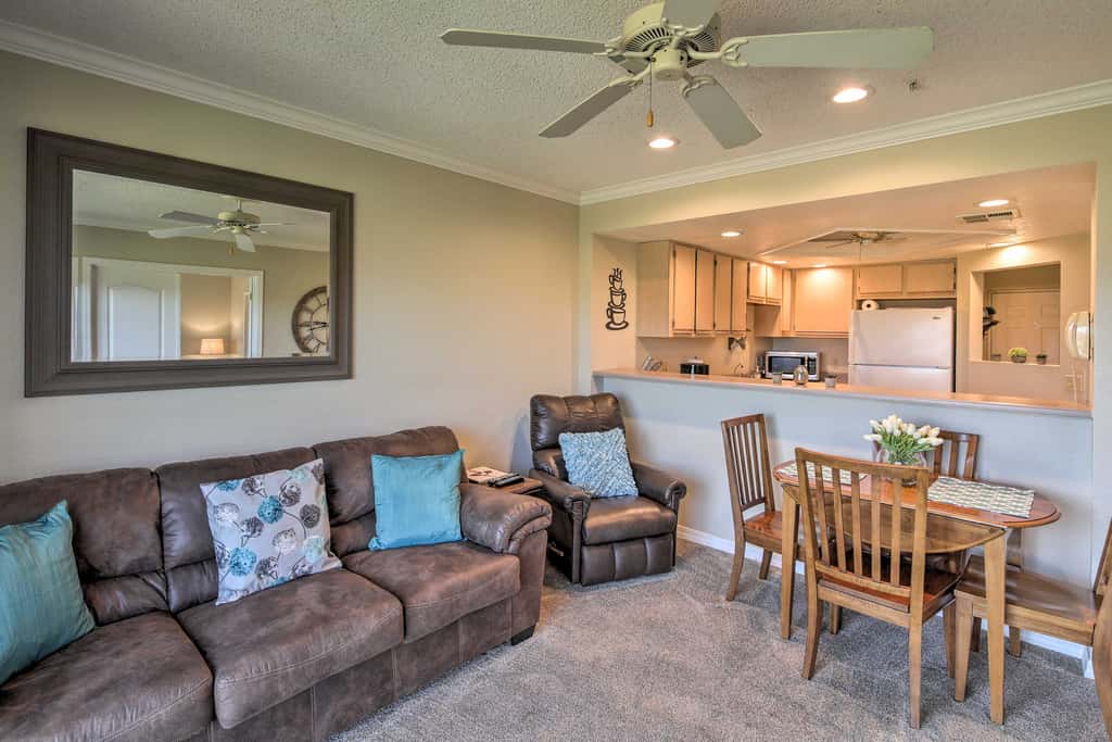 Lake Havasu Getaway w/ Golf Course & Lake Views!