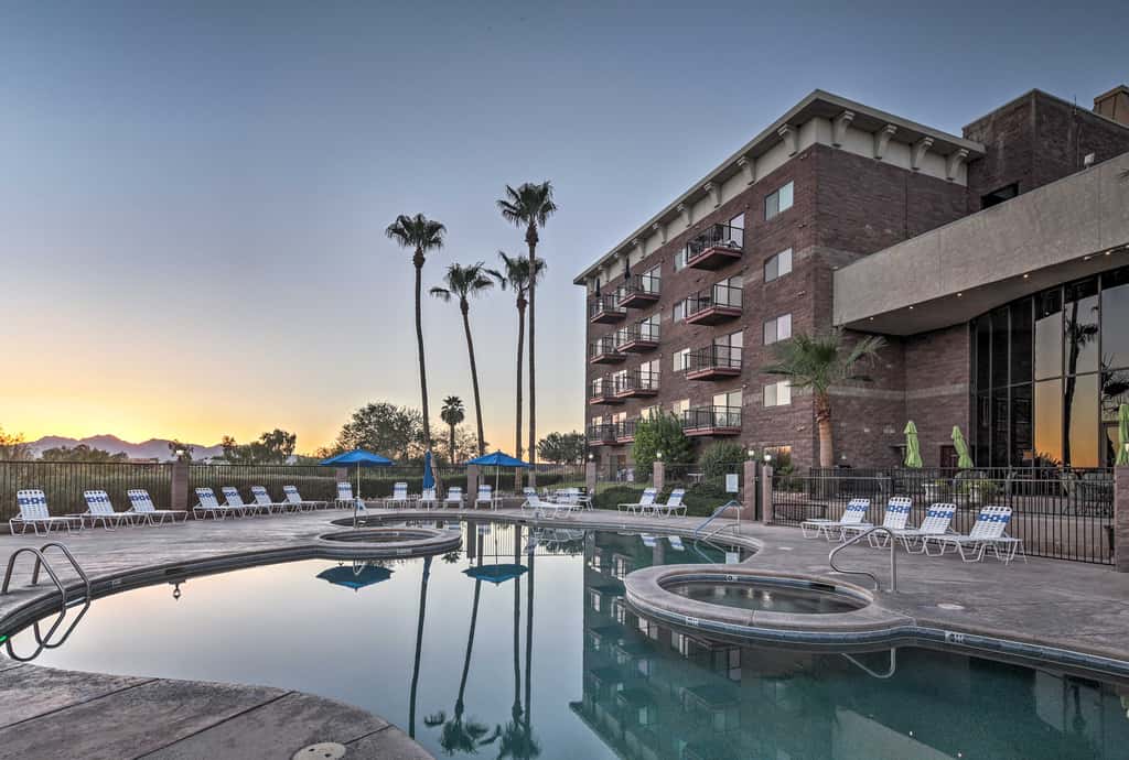 Lake Havasu Getaway w/ Golf Course & Lake Views!