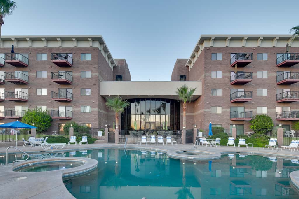 Lake Havasu Getaway w/ Golf Course & Lake Views!