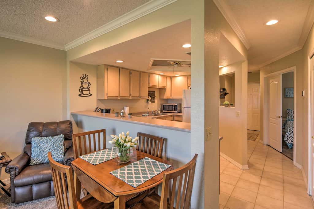 Lake Havasu Getaway w/ Golf Course & Lake Views!