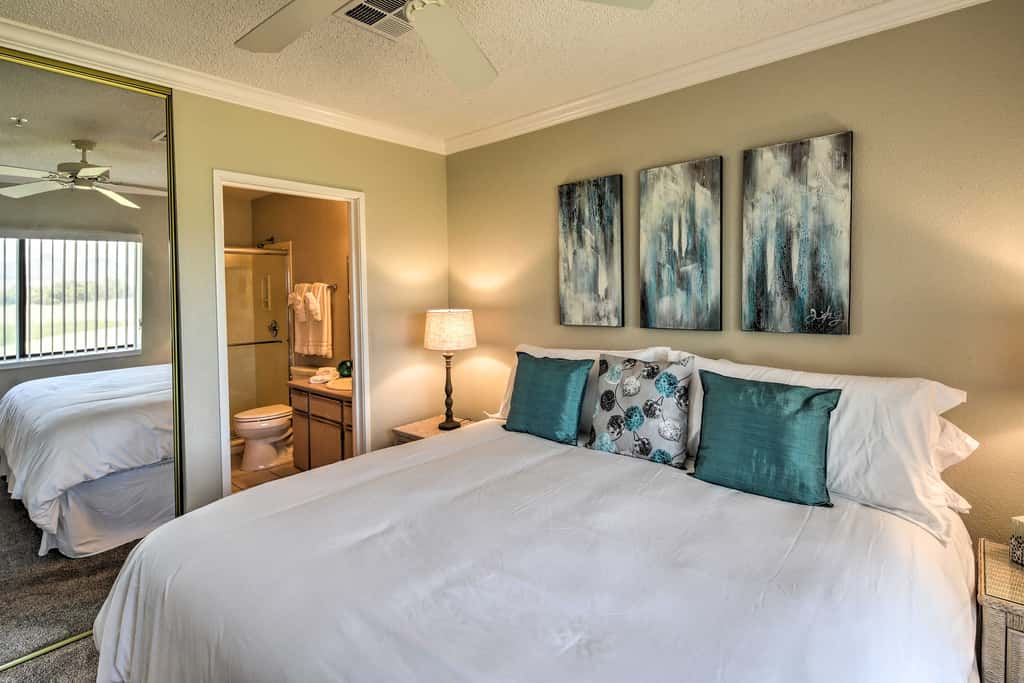 Lake Havasu Getaway w/ Golf Course & Lake Views!