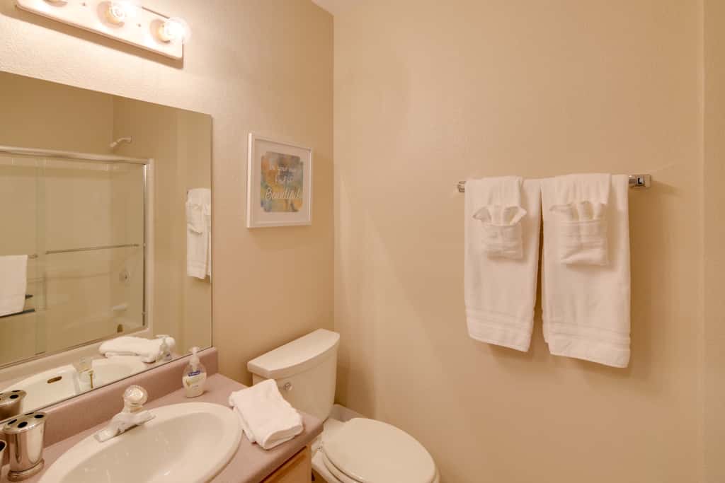 Lake Havasu Getaway w/ Golf Course & Lake Views!