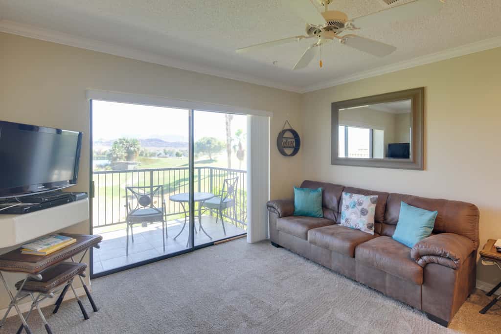 Lake Havasu Getaway w/ Golf Course & Lake Views!