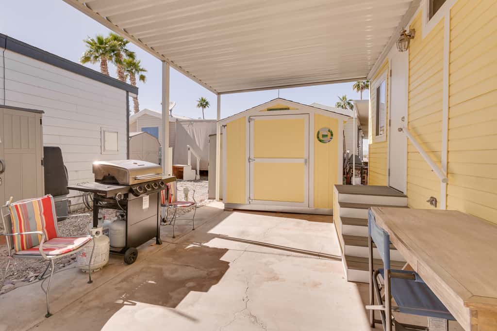 Steps to Beach: Lake Havasu City Home w/ Grill!