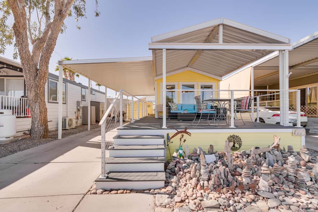 Steps to Beach: Lake Havasu City Home w/ Grill!