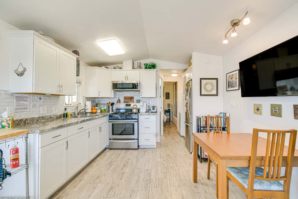 Steps to Beach: Lake Havasu City Home w/ Grill!