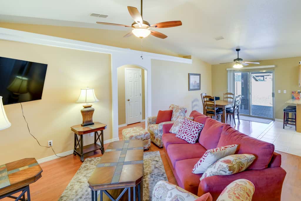 ~ 5 Mi to Beach & Golf: Lake Havasu City Home