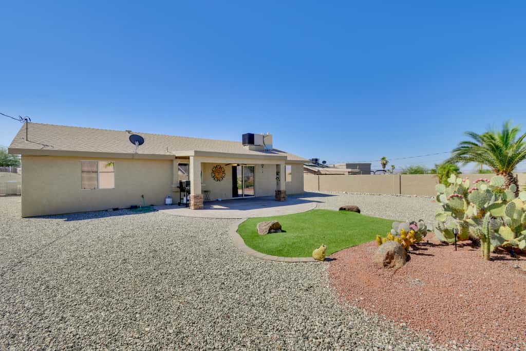 ~ 5 Mi to Beach & Golf: Lake Havasu City Home