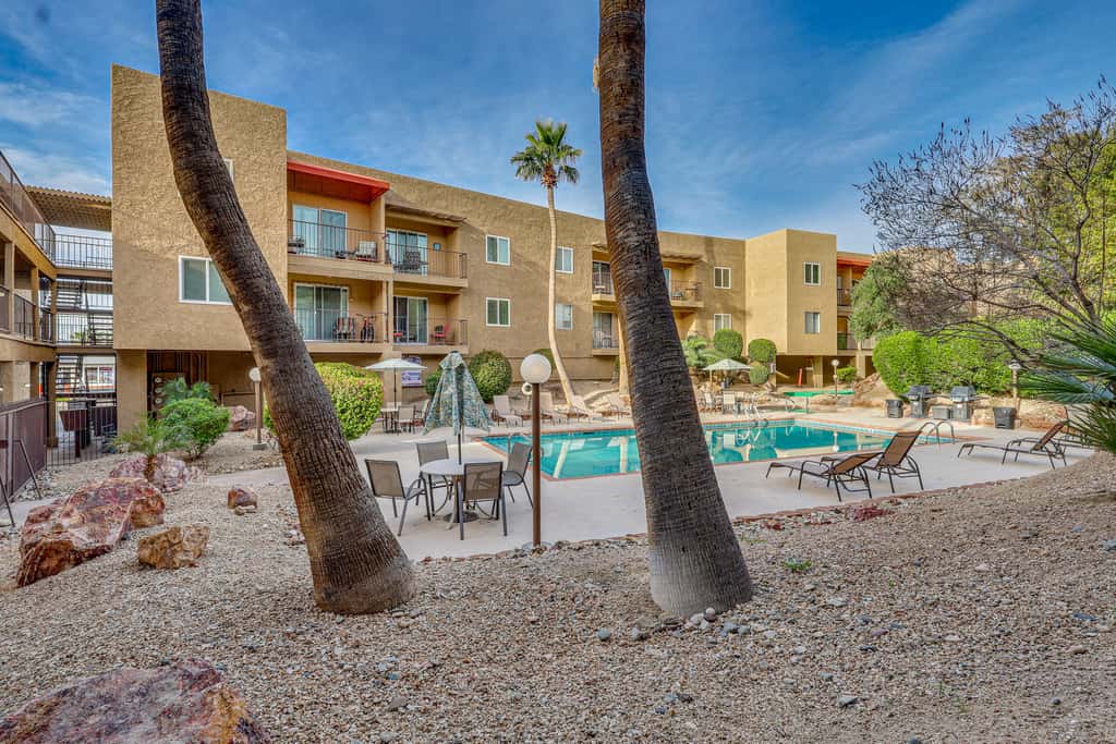 Newly Renovated Condo w/ Pool in Lake Havasu City!