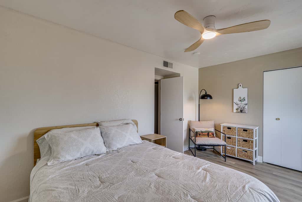 Newly Renovated Condo w/ Pool in Lake Havasu City!