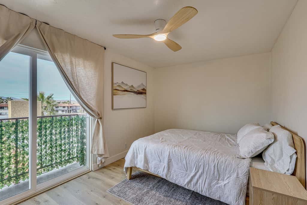 Newly Renovated Condo w/ Pool in Lake Havasu City!