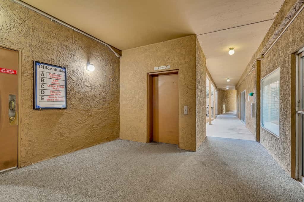 Newly Renovated Condo w/ Pool in Lake Havasu City!