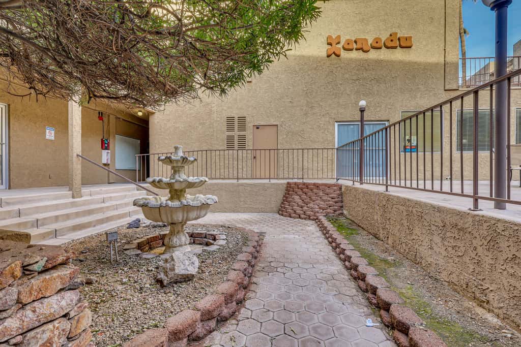 Newly Renovated Condo w/ Pool in Lake Havasu City!