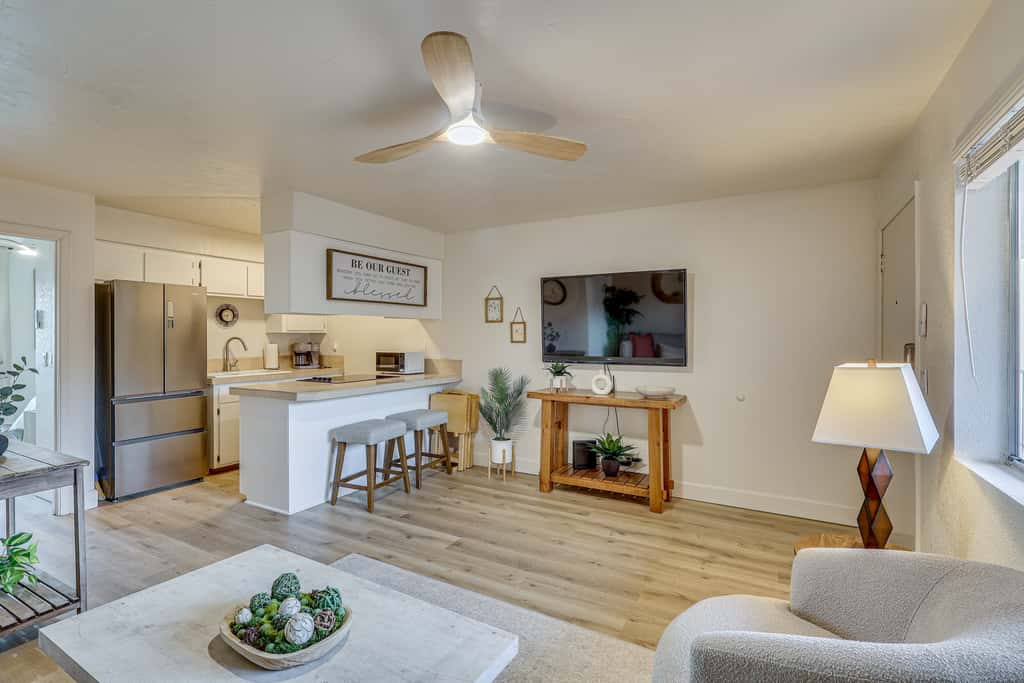 Newly Renovated Condo w/ Pool in Lake Havasu City!