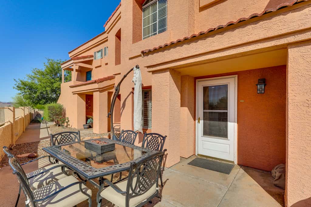 Walk to Rotary Park: LHC Condo w/ Private Patio