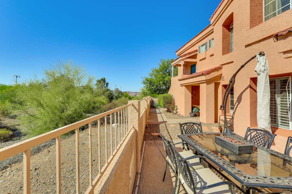 Walk to Rotary Park: LHC Condo w/ Private Patio