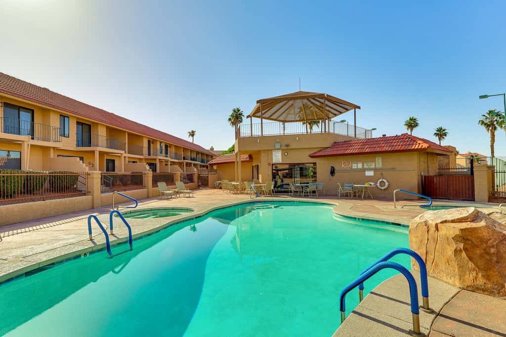 Walk to Rotary Park: LHC Condo w/ Private Patio