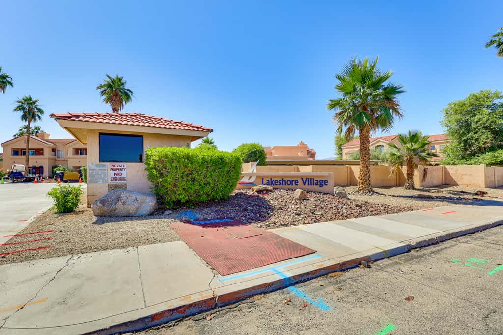 Walk to Rotary Park: LHC Condo w/ Private Patio