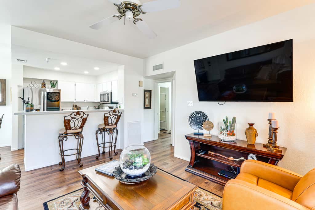 Walk to Rotary Park: LHC Condo w/ Private Patio