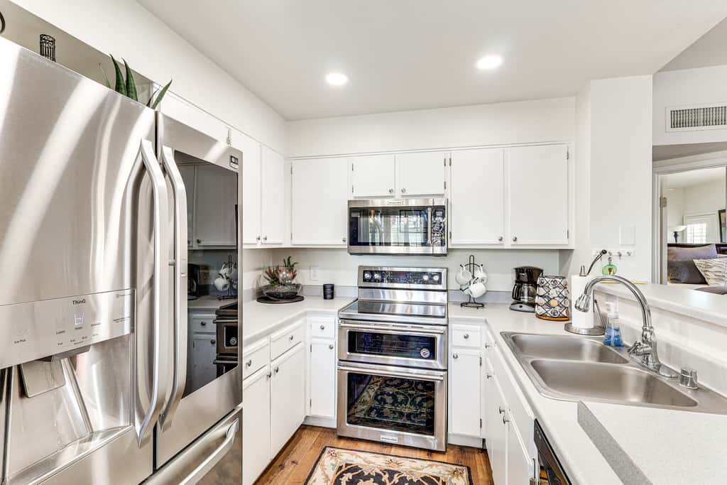 Walk to Rotary Park: LHC Condo w/ Private Patio