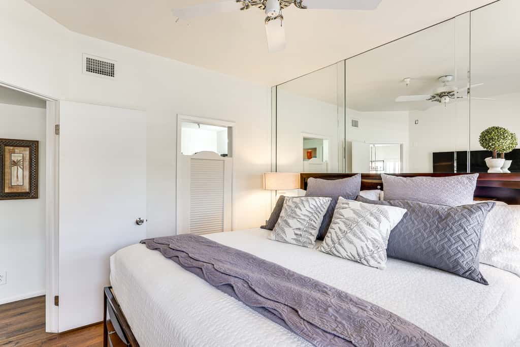 Walk to Rotary Park: LHC Condo w/ Private Patio