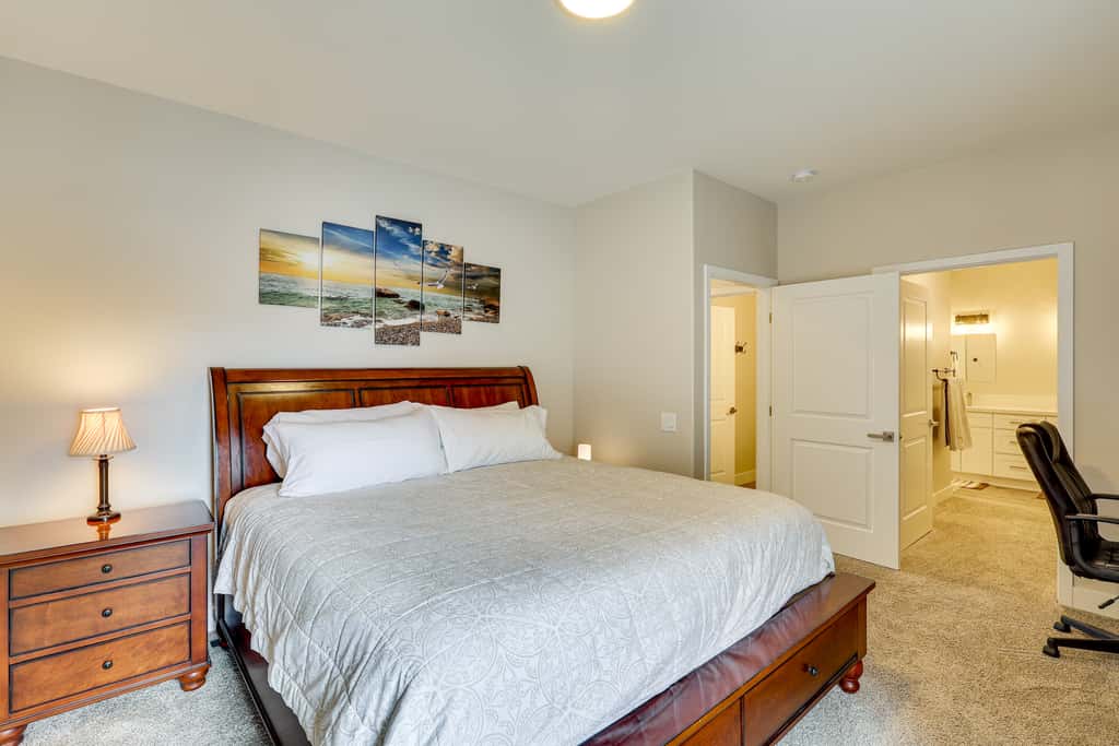 3 Mi to Lake Havasu: Condo w/ Mountain & Lake View