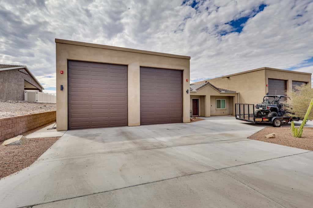 3 Mi to Lake Havasu: Condo w/ Mountain & Lake View