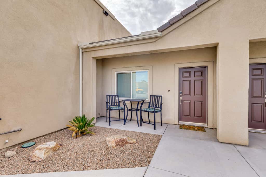 3 Mi to Lake Havasu: Condo w/ Mountain & Lake View