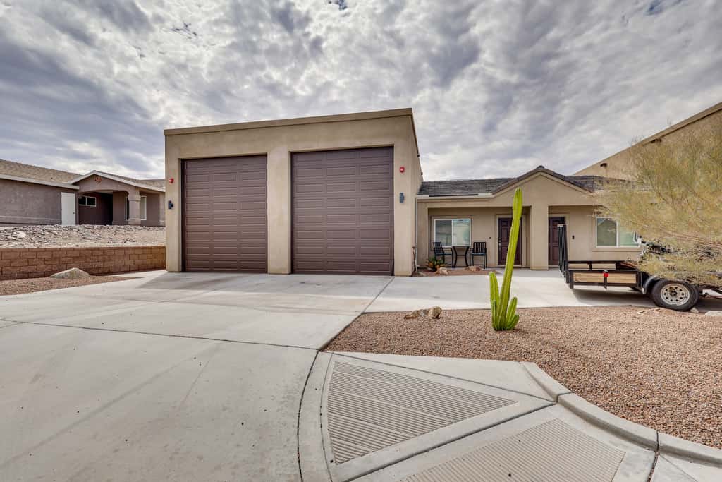 3 Mi to Lake Havasu: Condo w/ Mountain & Lake View