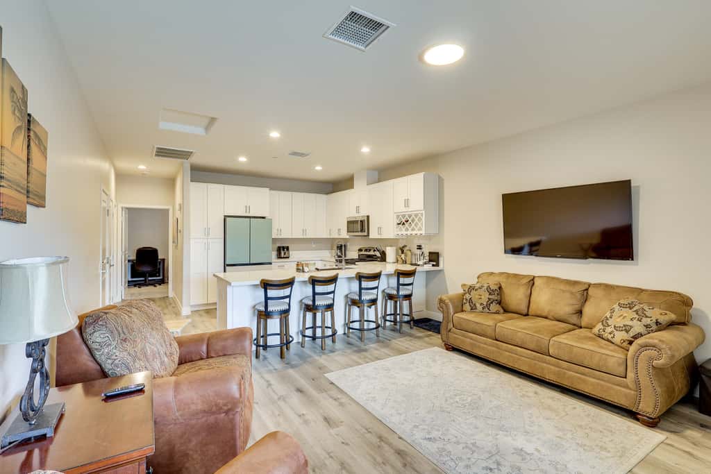 3 Mi to Lake Havasu: Condo w/ Mountain & Lake View