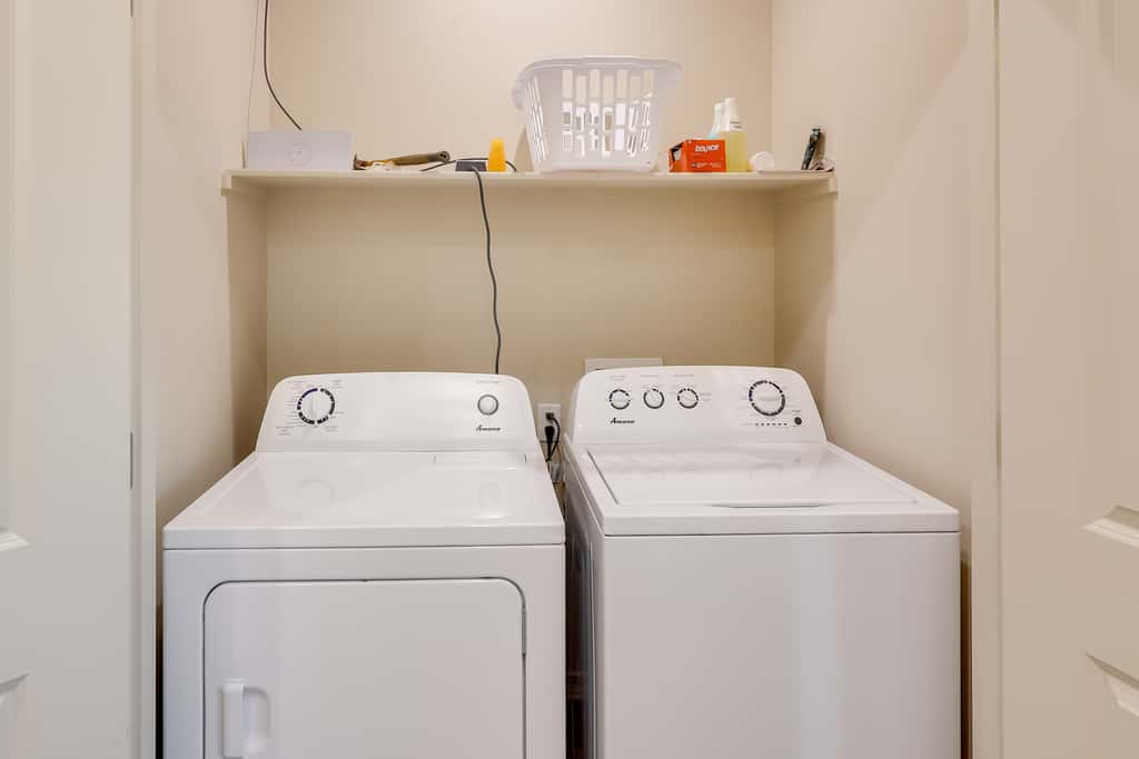 Golf, Hike & Boat! Bright Lake Havasu City Apt